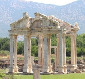 Pamukkale and Aphrodisias Day Tour from Istanbul by Flight tour in 3 Attractions