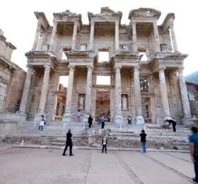2 Days Ephesus and Pamukkale Tour from Istanbul by Flight tour in 2 Destinations (Ephesus, Pamukkale)