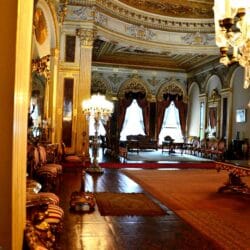 Istanbul Dolmabahce Palace Museum 4