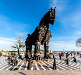 2 Days Gallipoli and Troy Tour from Istanbul tour in 2 Destinations (Gallipoli, Troy)